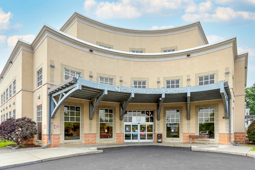 65 Pennsylvania Ave, Binghamton, NY à louer - Photo du bâtiment - Image 2 de 13