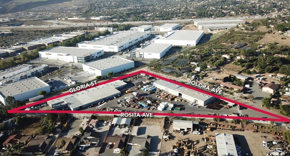 19930 Rosita Ave, Corona, CA à louer - Photo du bâtiment - Image 3 de 5