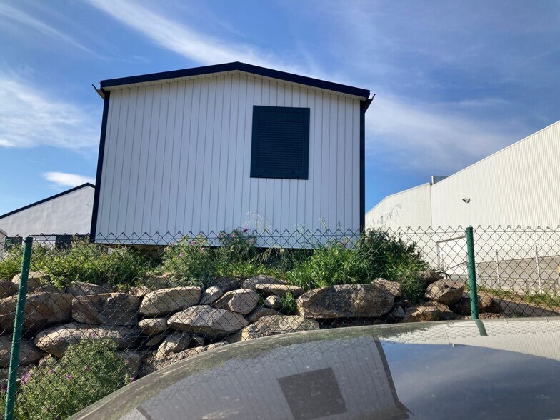 Industrial in Maçanet de la Selva, Gerona for sale - Building Photo - Image 3 of 5