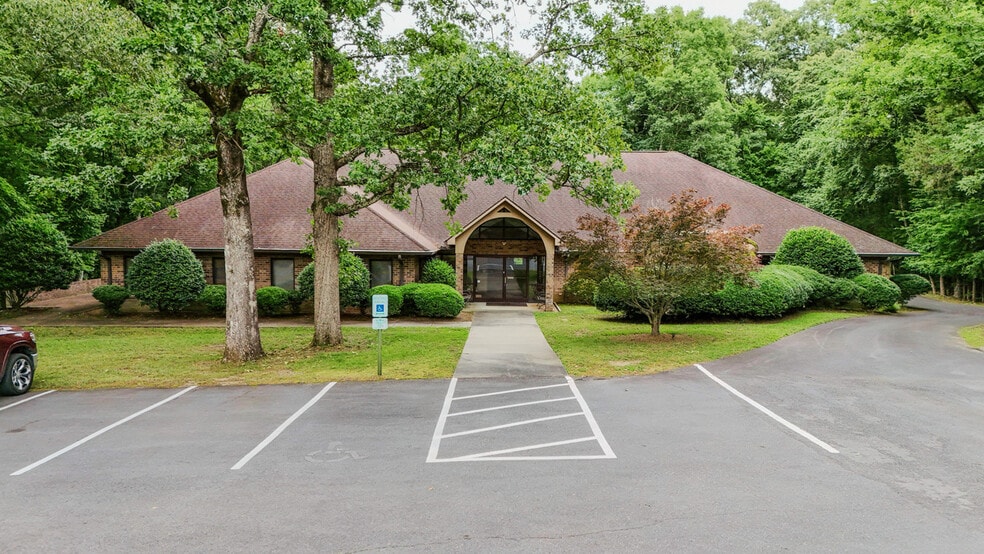 6509 Hudspeth Rd, Harrisburg, NC for sale - Building Photo - Image 1 of 13