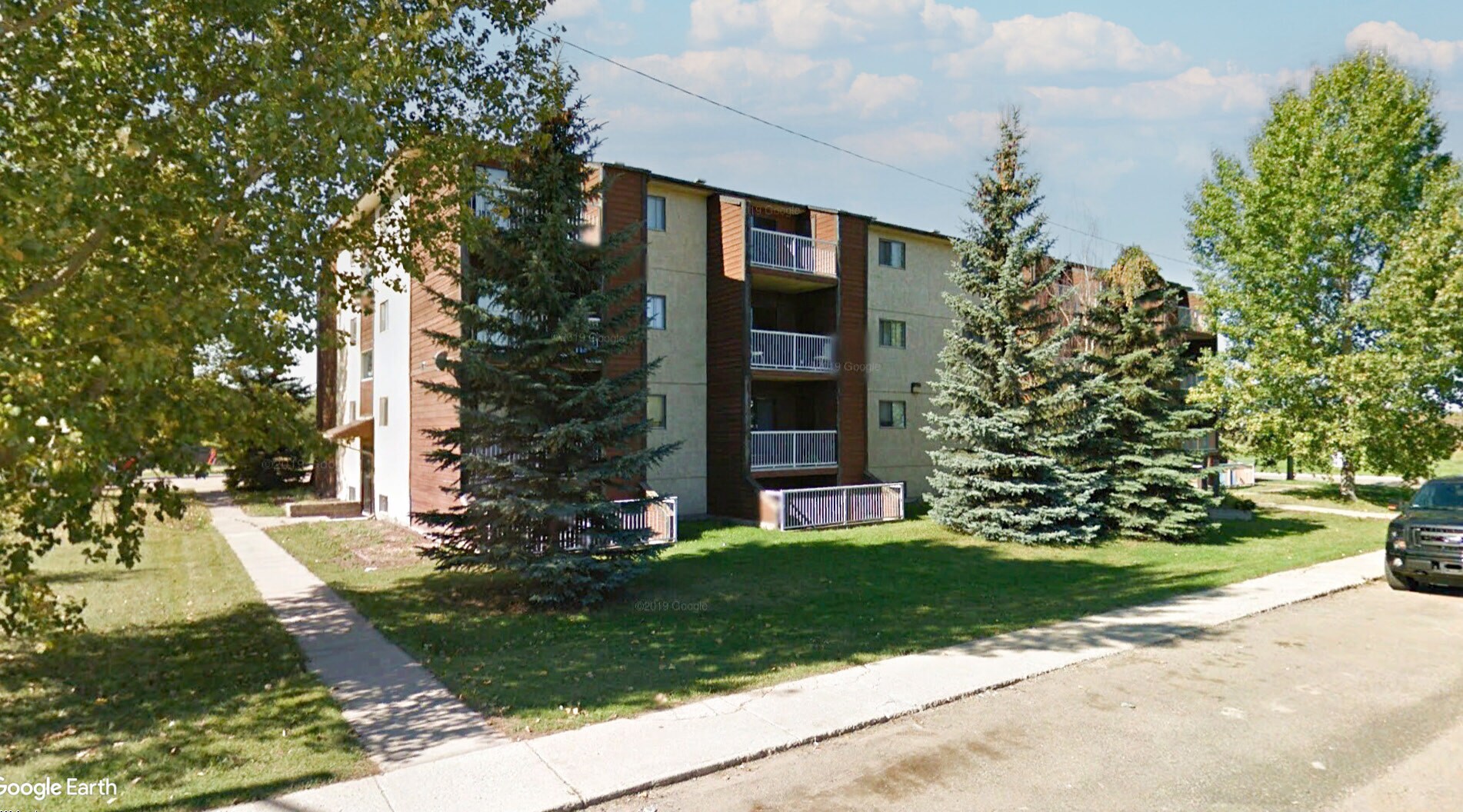 9814 99 St, Lac La Biche, AB à vendre Photo principale- Image 1 de 1