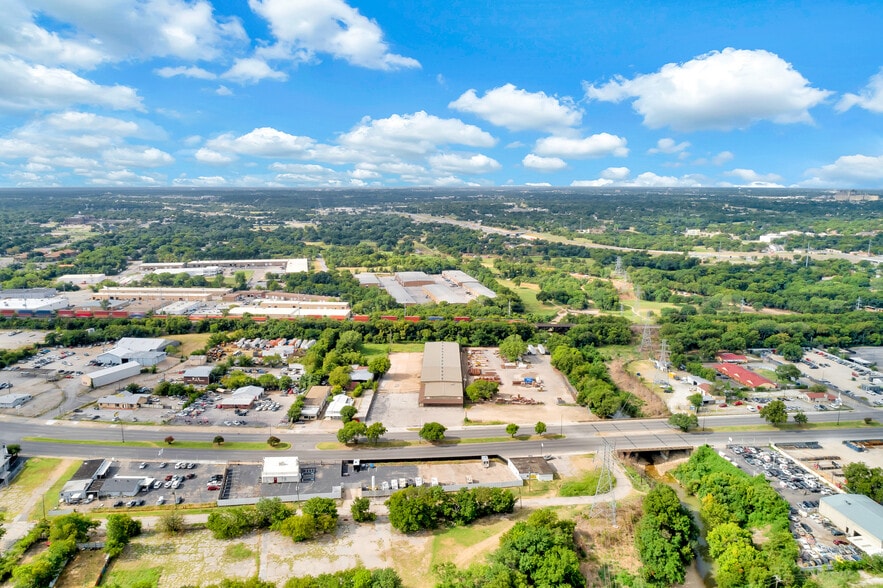 2224 E Lancaster Ave, Fort Worth, TX for lease - Building Photo - Image 3 of 10