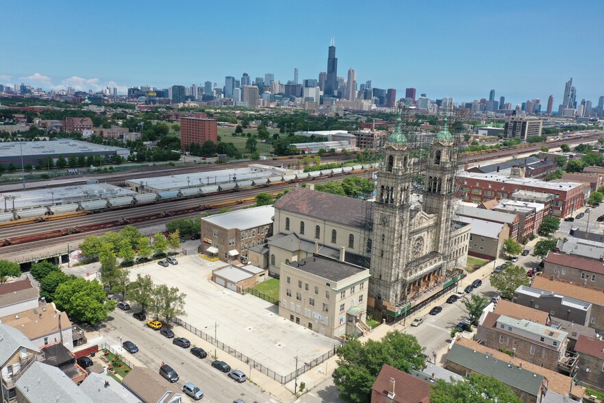 1650 W 17th St, Chicago, IL for sale - Building Photo - Image 2 of 11