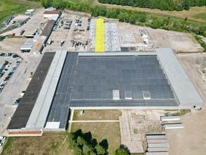 1700 E Aurora Ave, Des Moines, IA for lease Building Photo- Image 2 of 3