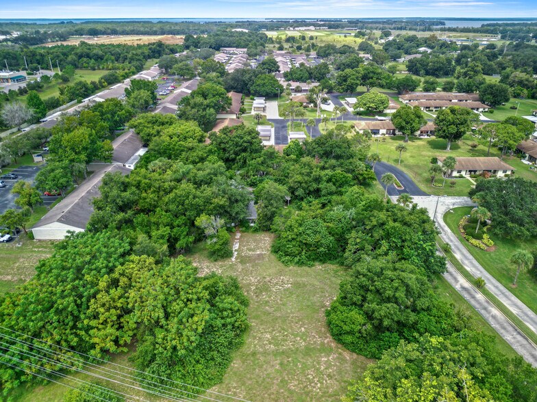 30035 FL-19, Tavares, FL à vendre - Photo du bâtiment - Image 2 de 13