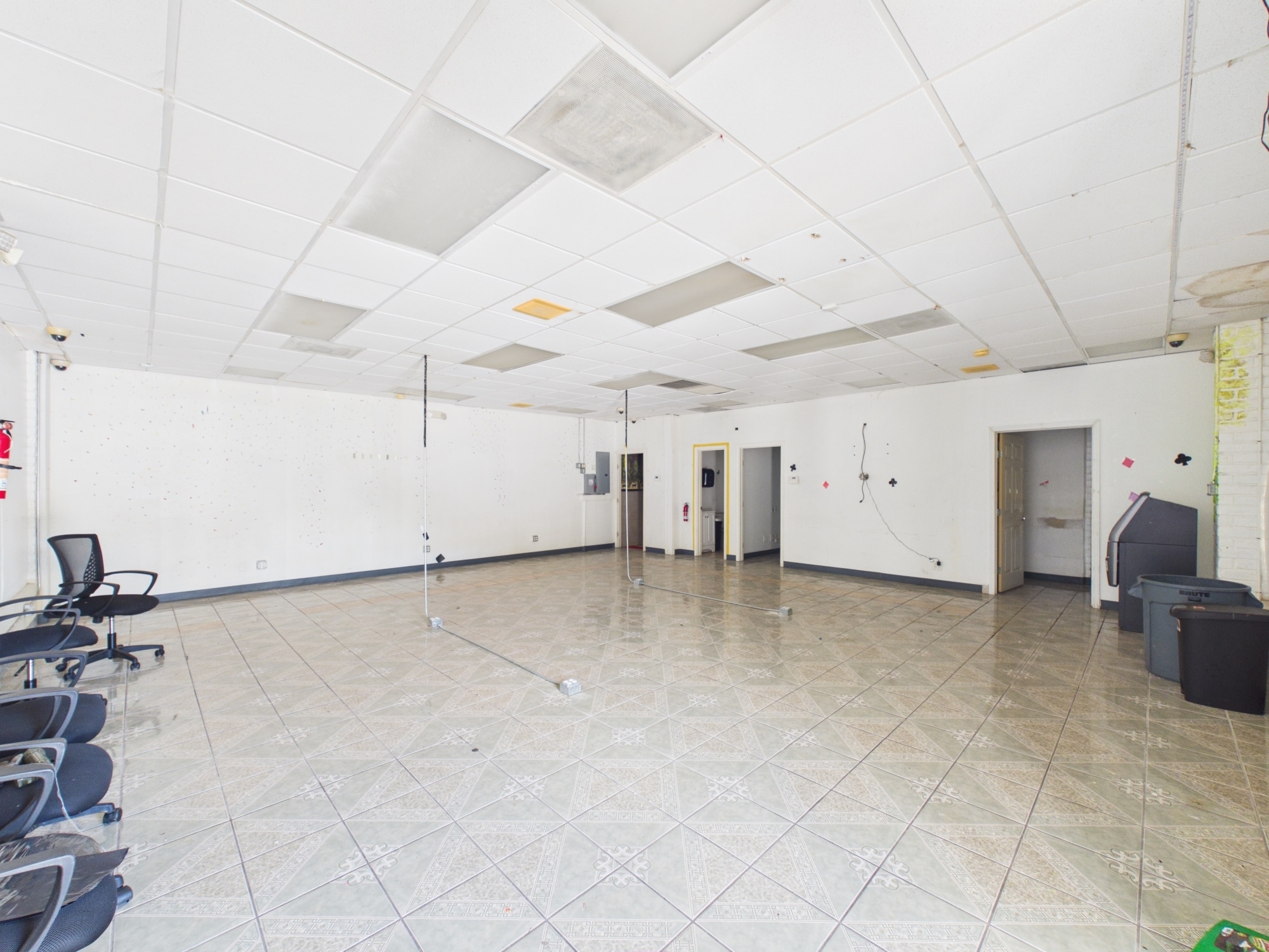 2543-2567 Gessner Dr, Houston, TX for lease Interior Photo- Image 1 of 11
