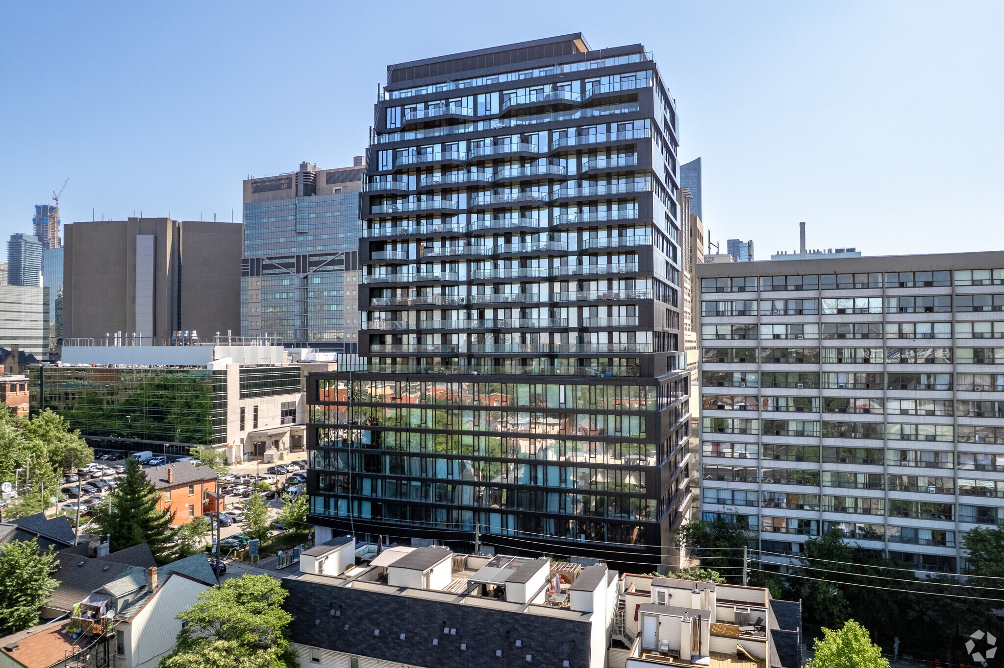 193 McCaul St, Toronto, ON à louer Photo du bâtiment- Image 1 de 4