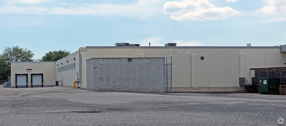 366 Bunting Rd, St Catharines, ON for lease - Building Photo - Image 3 of 6