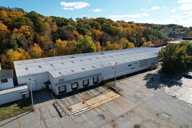 Plus de détails pour 99 Green St, Clinton, MA - Industriel à louer