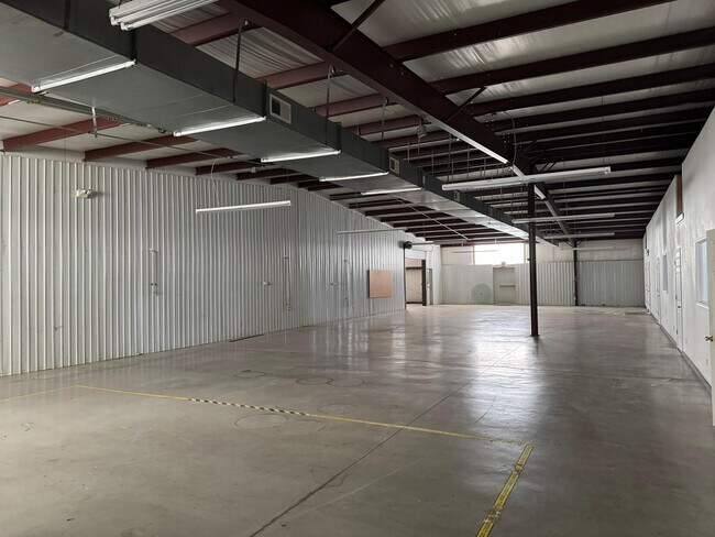 Plus de détails pour 10626 AL Highway 69, Arab, AL - Industriel à louer