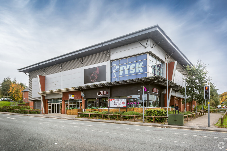 Lower Audley St, Blackburn for lease - Primary Photo - Image 1 of 3