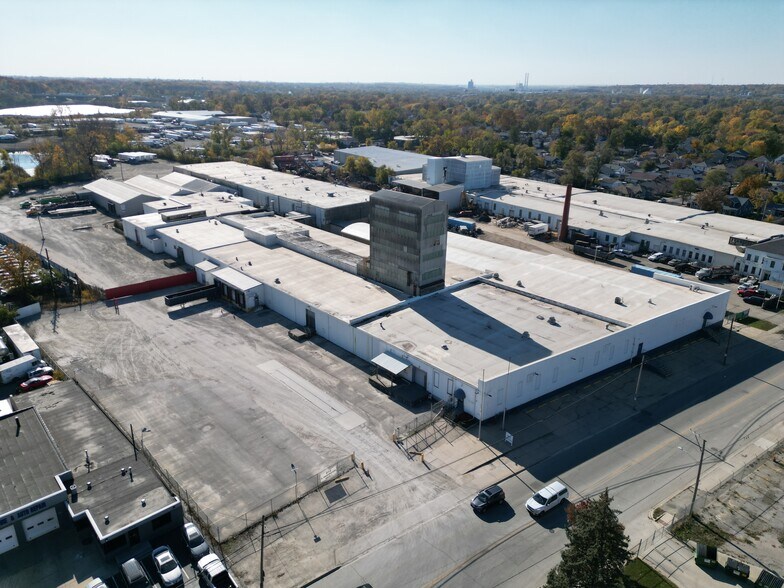 912 E Washington St, Joliet, IL à vendre - Photo du bâtiment - Image 2 de 4