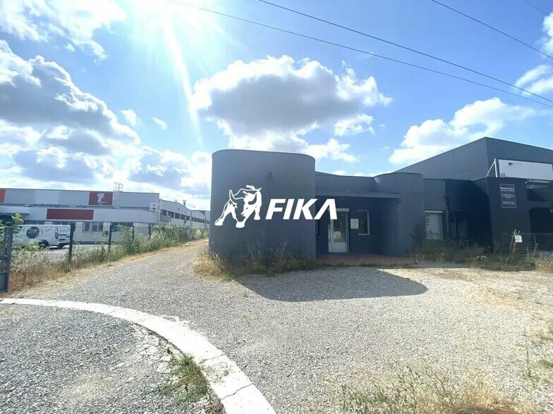 Flex dans Toulouse à louer - Photo du bâtiment - Image 1 de 24