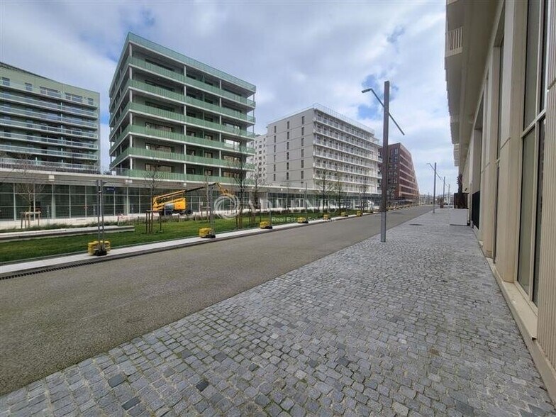 4 24 Rue Maya Angelou, Saint-Ouen-sur-Seine à louer - Photo du bâtiment - Image 1 de 9