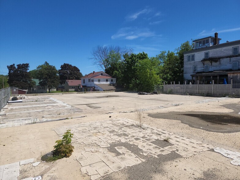 75 Penobscot Ave, Millinocket, ME à vendre - Photo du bâtiment - Image 2 de 6