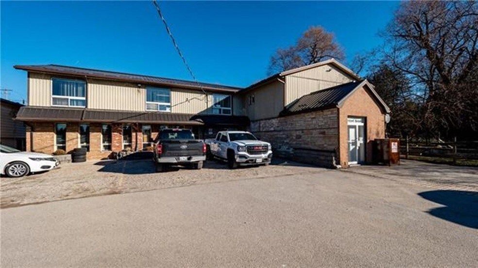 2035 Victoria St N, Breslau, ON à vendre - Photo principale - Image 1 de 1