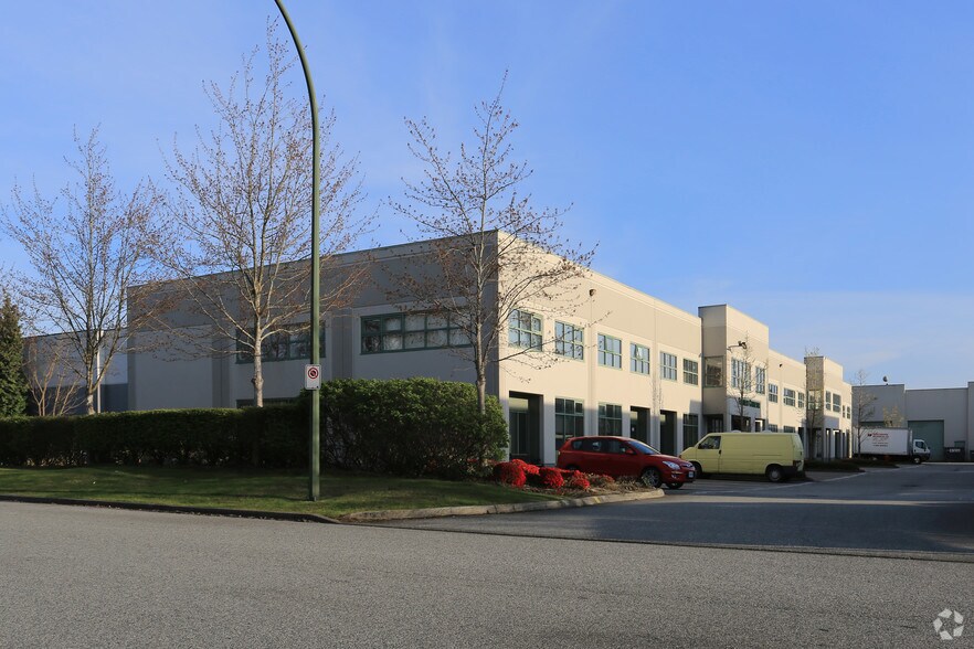 7188 Progress Way, Delta, BC à louer - Photo du bâtiment - Image 2 de 10