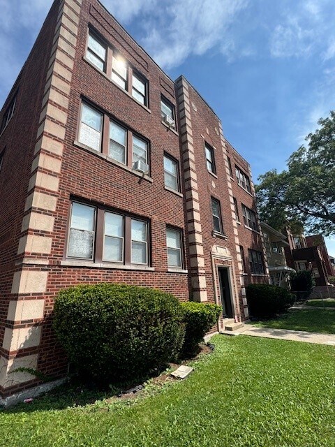 10801 S Prairie Ave, Chicago, IL for sale Building Photo- Image 1 of 15
