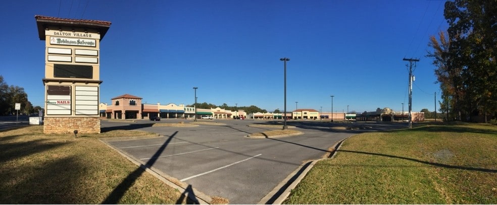 2410 Cleveland Hwy, Dalton, GA for lease - Primary Photo - Image 2 of 29