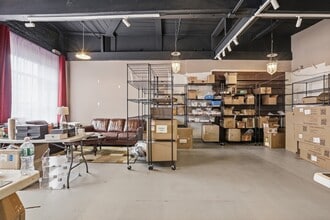 6 Chestnut St, Amesbury, MA for lease Interior Photo- Image 2 of 7