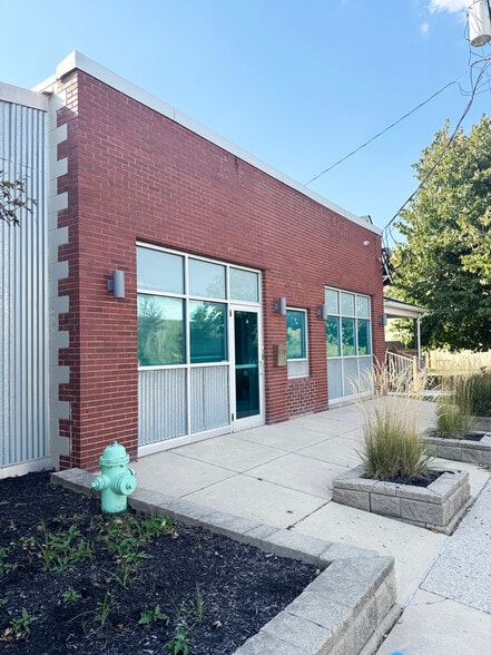 220 N Davidson St, Indianapolis, IN for lease - Building Photo - Image 3 of 19