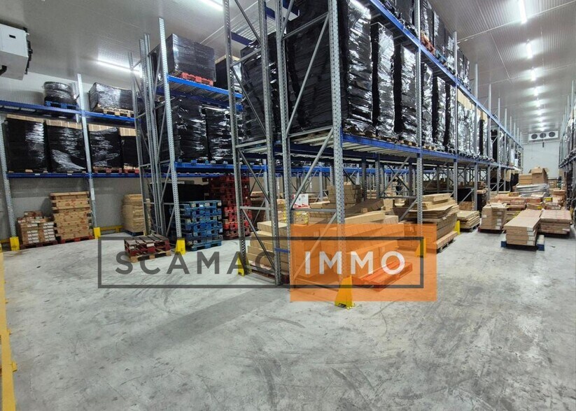 Industrial in Gonesse for lease - Interior Photo - Image 2 of 6