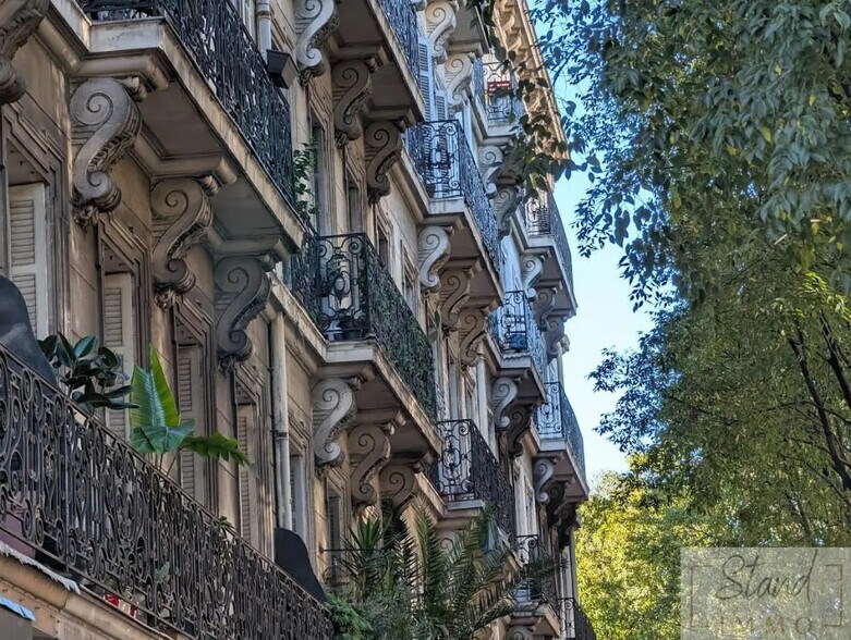 Bureau dans Marseille à louer - Photo du bâtiment - Image 1 de 4