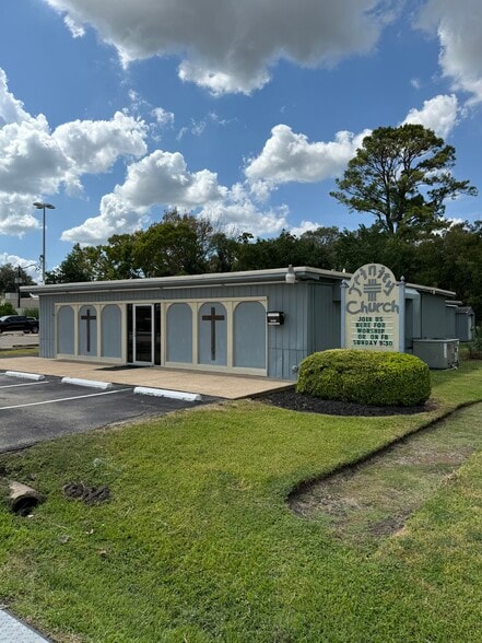 2320 N Galveston Ave, Pearland, TX for sale - Building Photo - Image 2 of 16