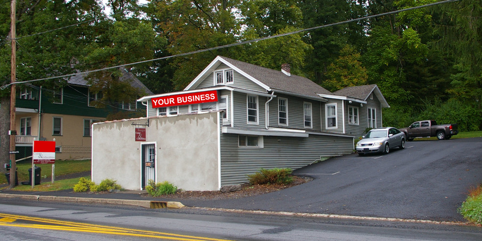 756 Milford Rd, East Stroudsburg, PA à vendre - Photo principale - Image 1 de 1