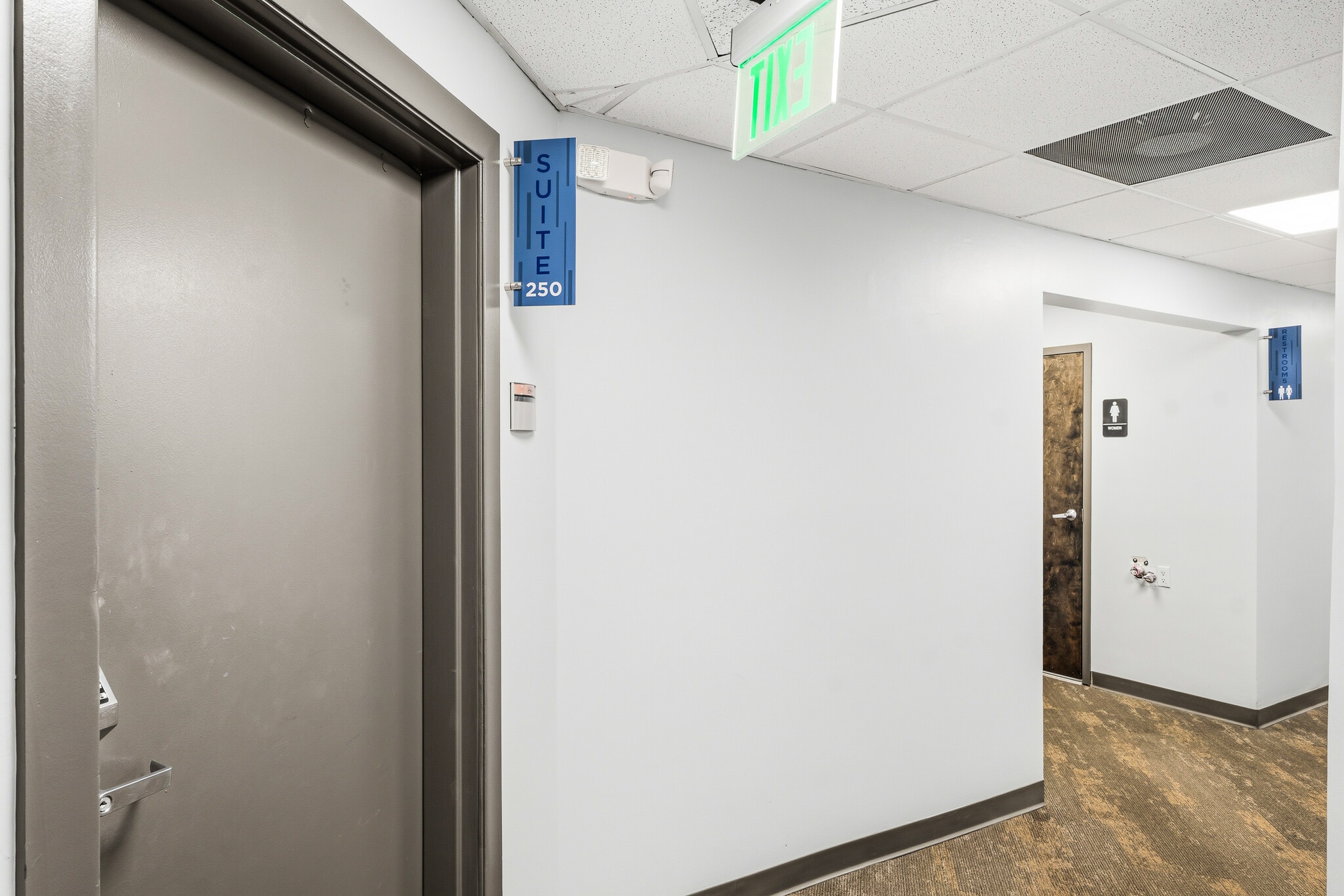 238 N Westmonte Dr, Altamonte Springs, FL for lease Interior Photo- Image 1 of 11