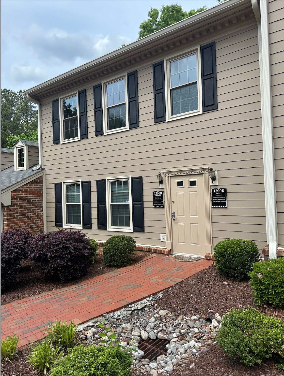 1829 E Franklin St, Chapel Hill, NC for lease Building Photo- Image 1 of 14