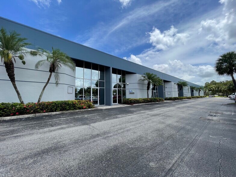 16155 W 117th Ave, Miami, FL à vendre - Photo principale - Image 2 de 20