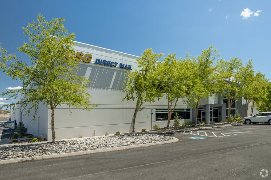 640 Maestro Dr, Reno, NV for lease - Primary Photo - Image 1 of 6