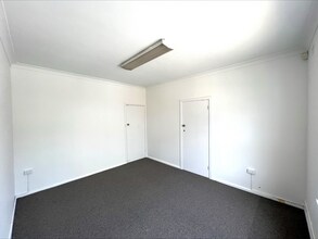 687 Pittwater Rd, Dee Why for lease Interior Photo- Image 2 of 3