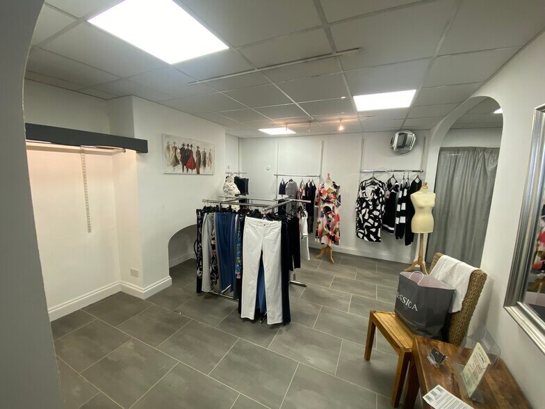 59 High Street, Fordingbridge à vendre - Photo du bâtiment - Image 3 de 3