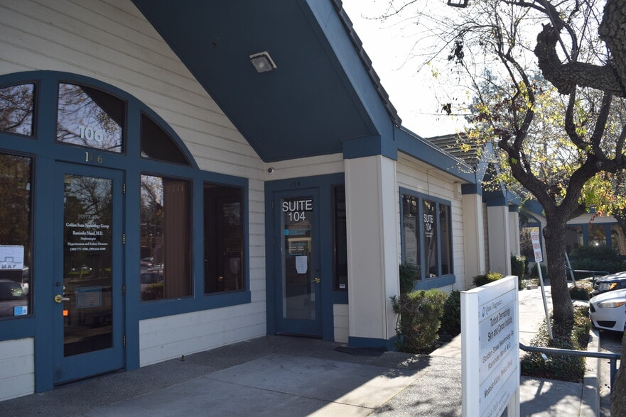 981 E Tuolumne Rd, Turlock, CA for lease - Building Photo - Image 2 of 14