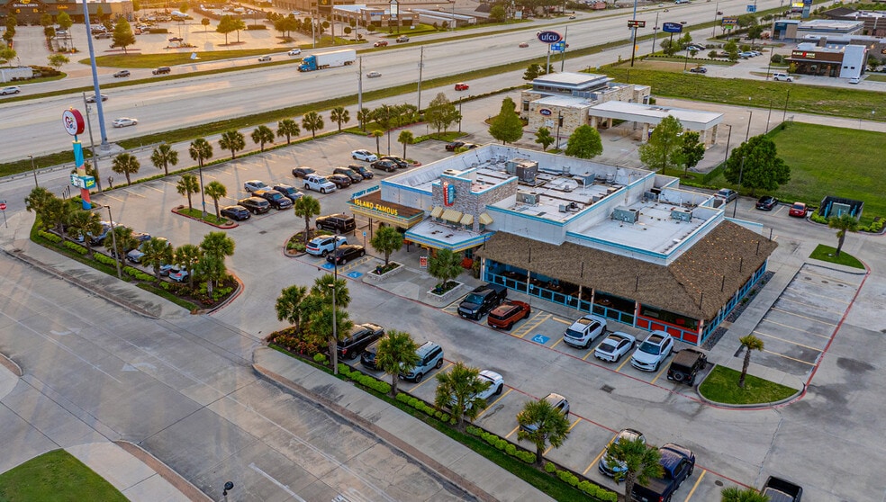 2502 Gulf Fwy S, League City, TX à louer - Photo du bâtiment - Image 3 de 9