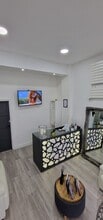 9 Chigwell Rd, London for lease Interior Photo- Image 1 of 3