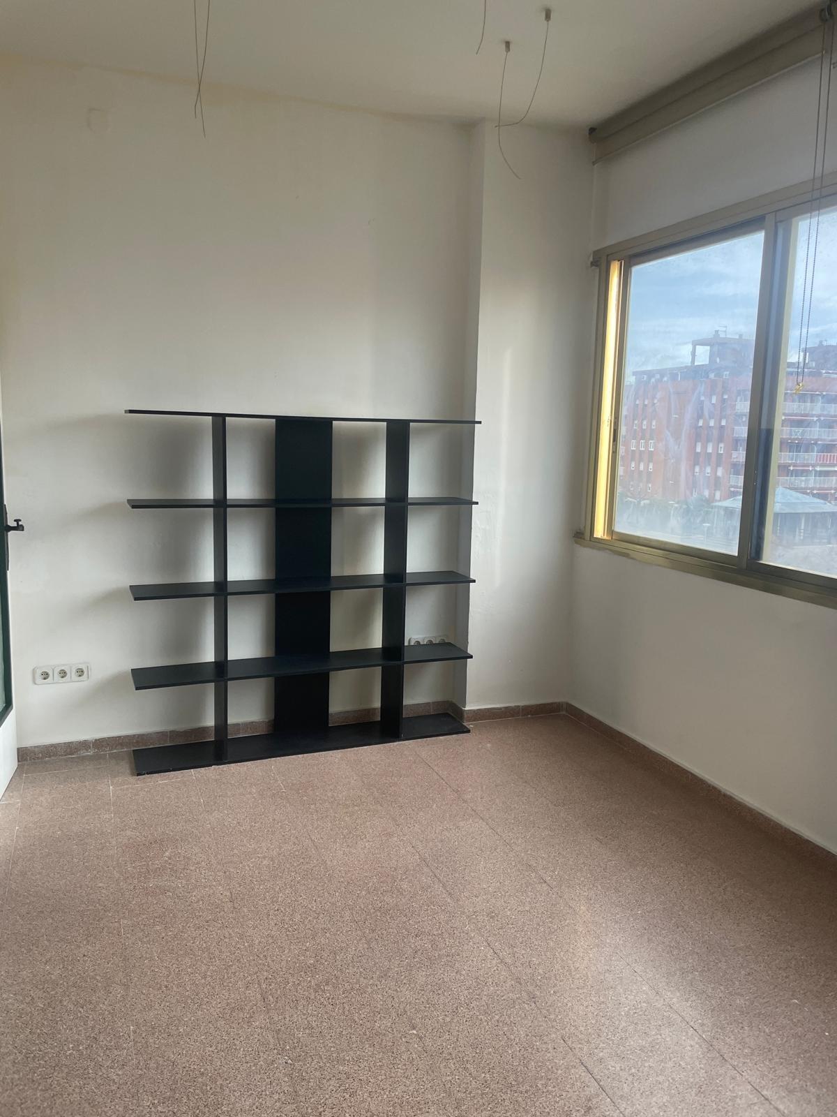 Office in Vilanova i la Geltrú, Barcelona for lease Interior Photo- Image 1 of 18