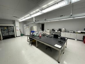 3510 Hopkins Pl N, Oakdale, MN for lease Interior Photo- Image 1 of 15