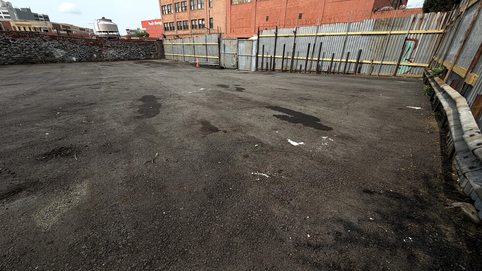 430-440 Timpson Pl, Bronx, NY for lease - Building Photo - Image 2 of 7