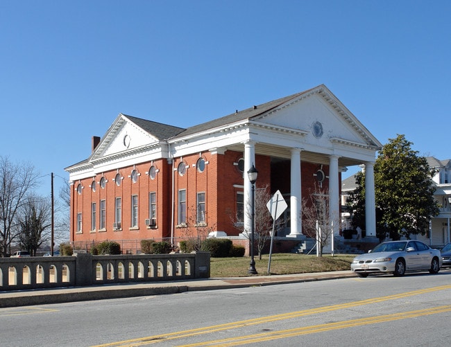 More details for 350 Martin Luther King Jr Dr, Greensboro, NC - Specialty for Sale