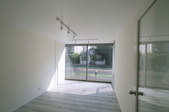 1434 6th St, Santa Monica, CA for lease Interior Photo- Image 1 of 3