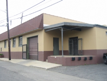 30-36 Railroad Ave, Hackensack, NJ for lease Primary Photo- Image 1 of 3