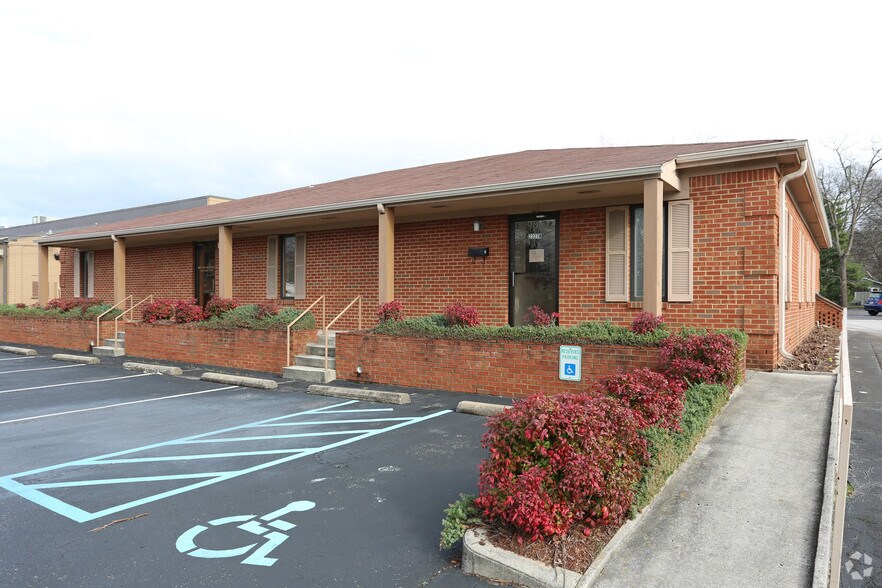 2327 Pansy St SW, Huntsville, AL à louer - Photo principale - Image 1 de 4