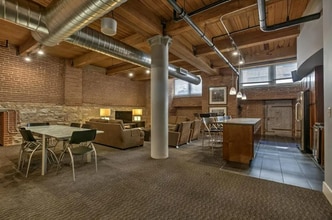408 W 8th St, Kansas City, MO for lease Interior Photo- Image 2 of 9
