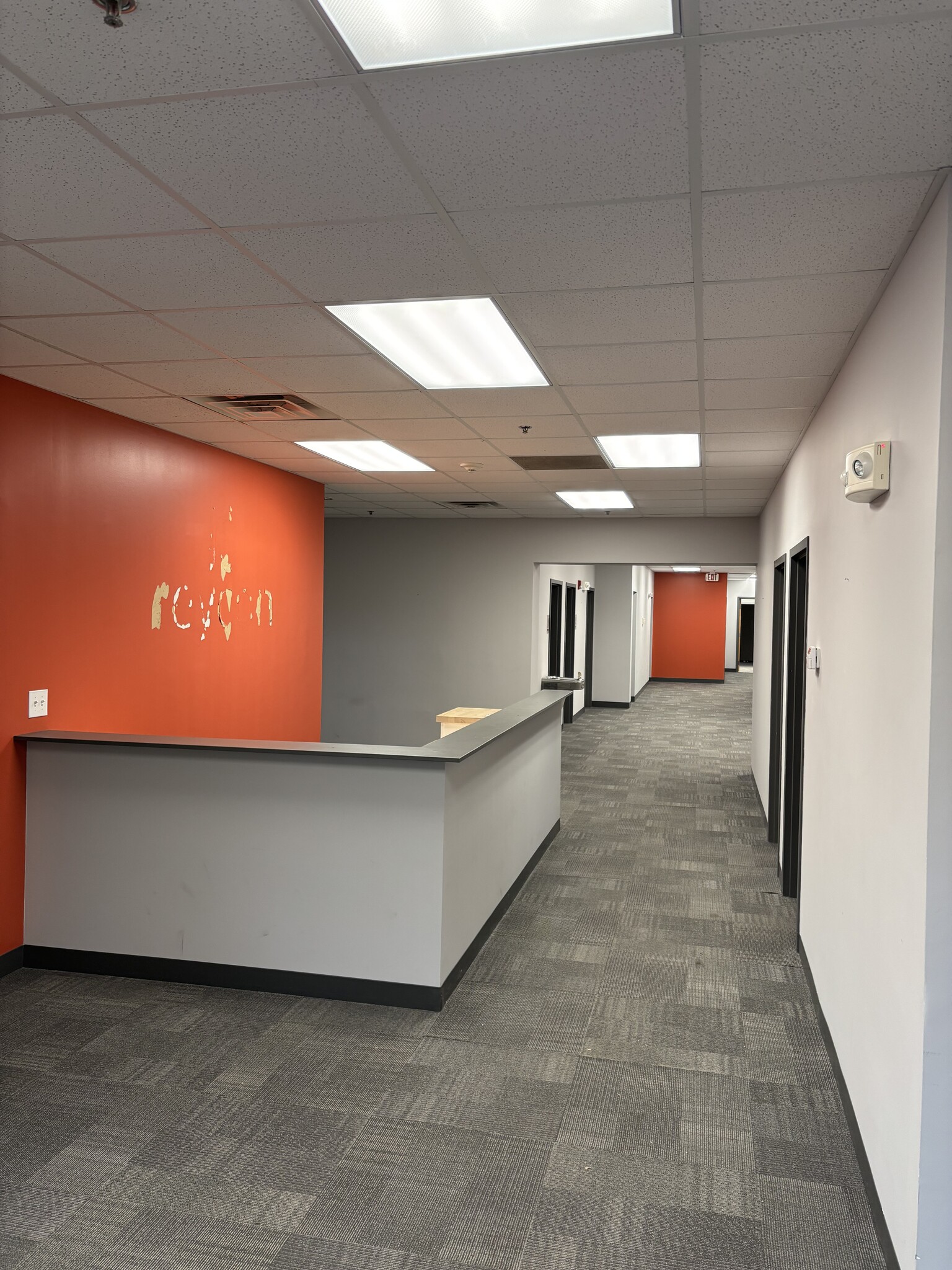 12 Resnik Rd, Plymouth, MA à vendre Photo intérieure- Image 1 de 6