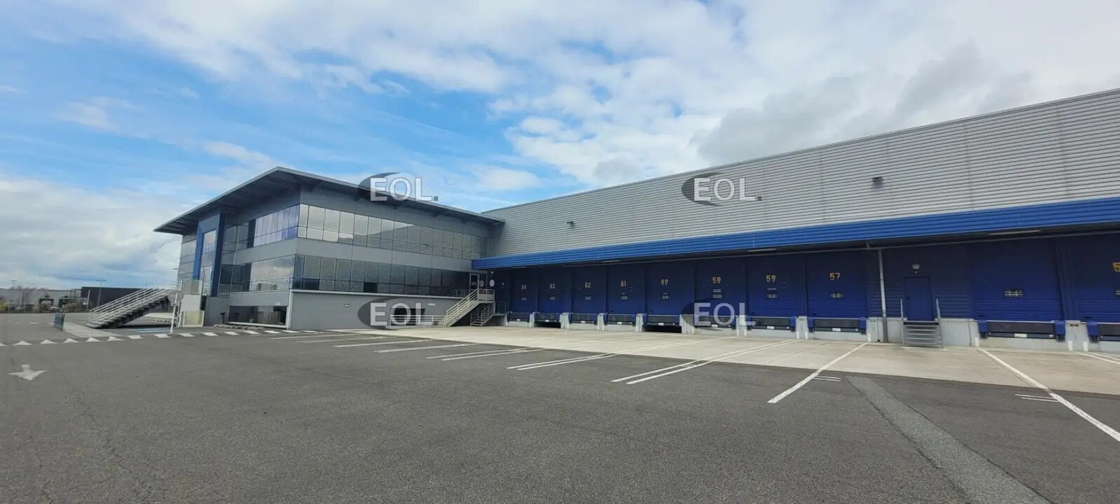 Industrial in Étupes for lease Building Photo- Image 1 of 20