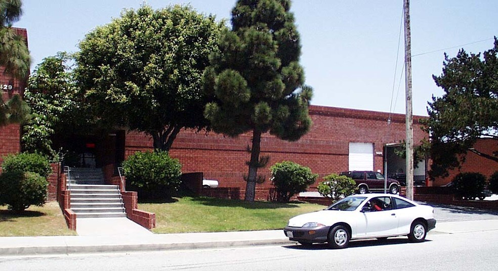 1429 240th St, Harbor City, CA à louer - Photo du bâtiment - Image 2 de 4