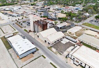 1127 Bowie St, Seguin, TX - Aerial  map view - Image1